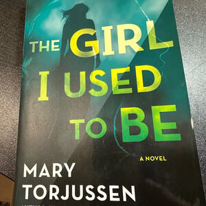 Paperback - The‎ Girl I Used to Be by Mary Torjussen